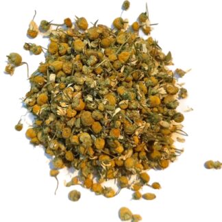 fr]Fleurs de camomille. Camomille allemande séchée d'origine  Normandie.[:en]Chamomile flowers. Dried German chamomile. Origin France.[:]